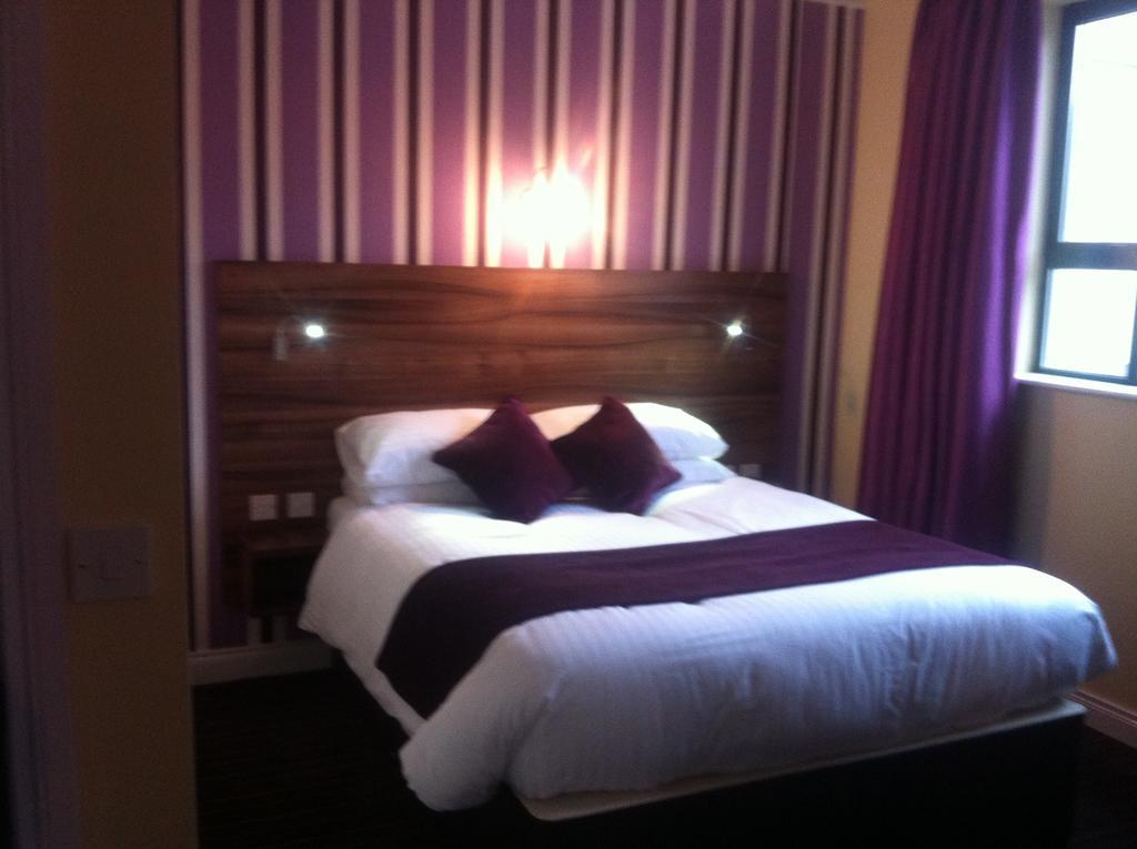 Mourne Country Hotel Ньюрі Номер фото